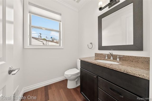 4702 Mankato Avenue, Royal Oak, MI 48073