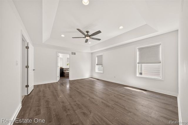 4702 Mankato Avenue, Royal Oak, MI 48073