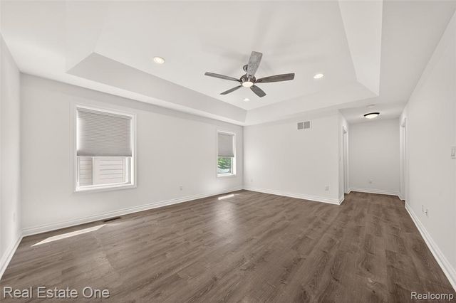4702 Mankato Avenue, Royal Oak, MI 48073