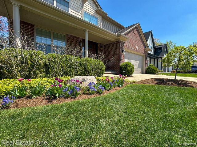 4702 Mankato Avenue, Royal Oak, MI 48073