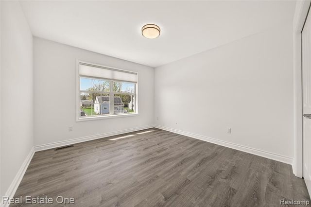 4702 Mankato Avenue, Royal Oak, MI 48073