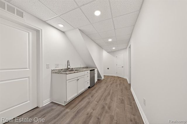 4702 Mankato Avenue, Royal Oak, MI 48073