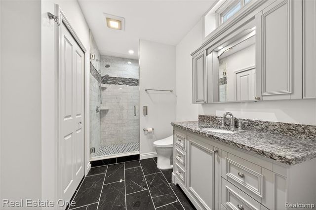 4702 Mankato Avenue, Royal Oak, MI 48073