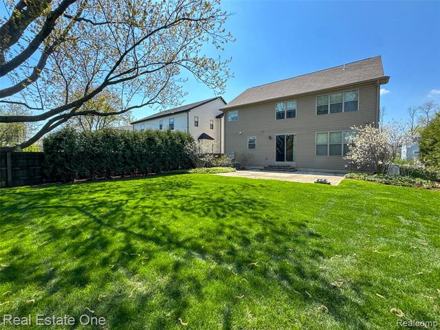 4702 Mankato Avenue, Royal Oak, MI 48073
