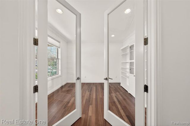 4702 Mankato Avenue, Royal Oak, MI 48073