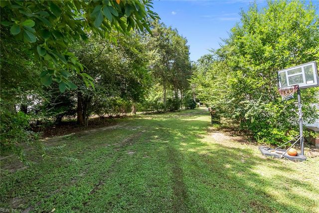 22293 Linden ST, Courtland, VA 23837