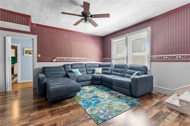 22293 Linden ST, Courtland, VA 23837