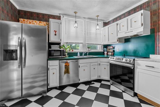 22293 Linden ST, Courtland, VA 23837