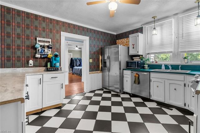 22293 Linden ST, Courtland, VA 23837