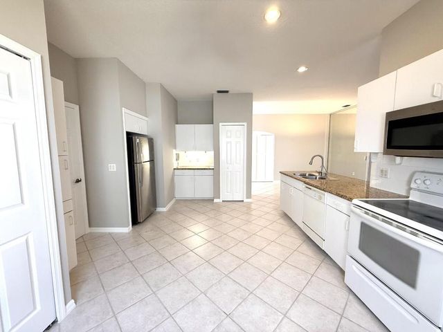 988 NW Tuscany Drive, Port St. Lucie, Port St Lucie, FL 34986