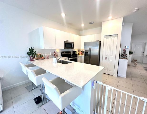 12641 NW 23rd Pl, Miami, FL 33167