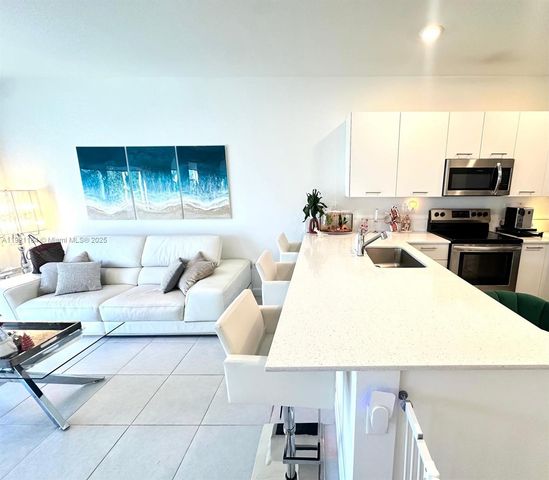 12641 NW 23rd Pl, Miami, FL 33167