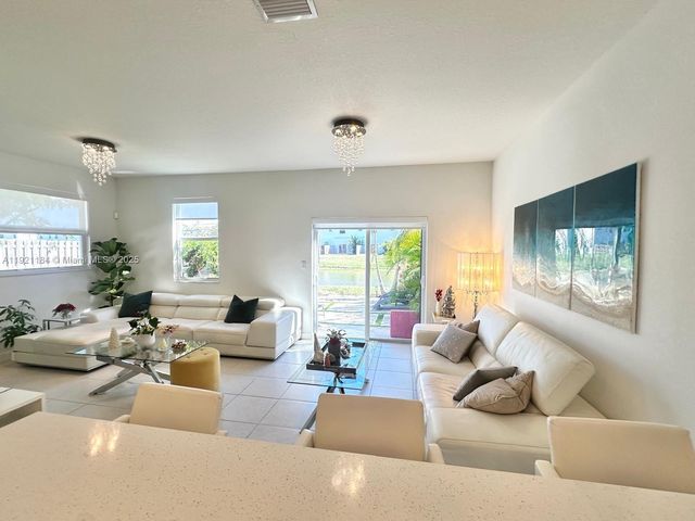 12641 NW 23rd Pl, Miami, FL 33167