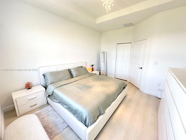 12641 NW 23rd Pl, Miami, FL 33167