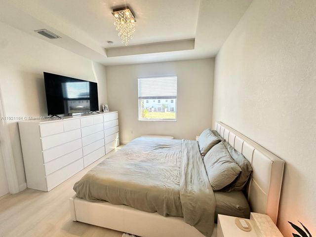 12641 NW 23rd Pl, Miami, FL 33167