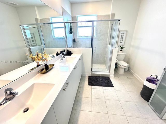 12641 NW 23rd Pl, Miami, FL 33167