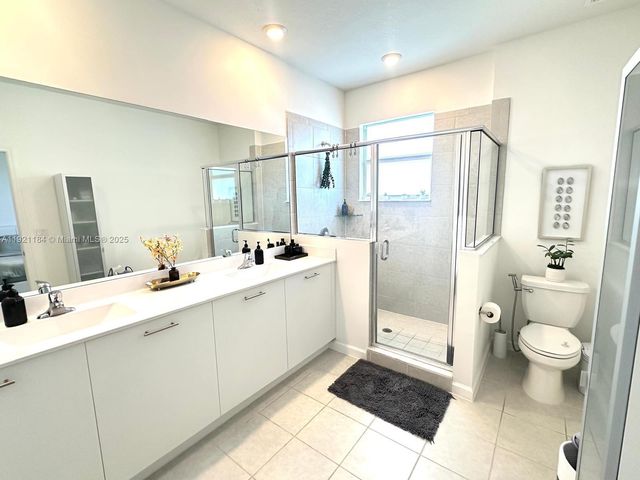 12641 NW 23rd Pl, Miami, FL 33167