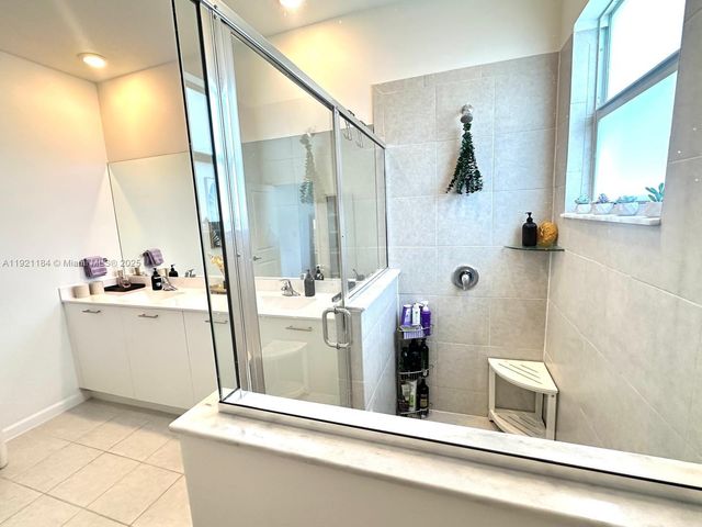 12641 NW 23rd Pl, Miami, FL 33167