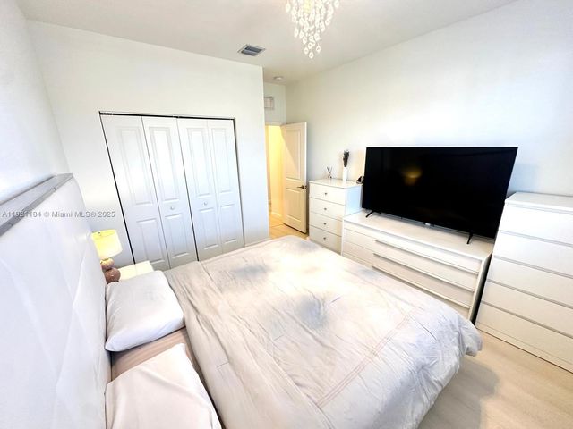 12641 NW 23rd Pl, Miami, FL 33167