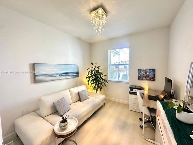 12641 NW 23rd Pl, Miami, FL 33167