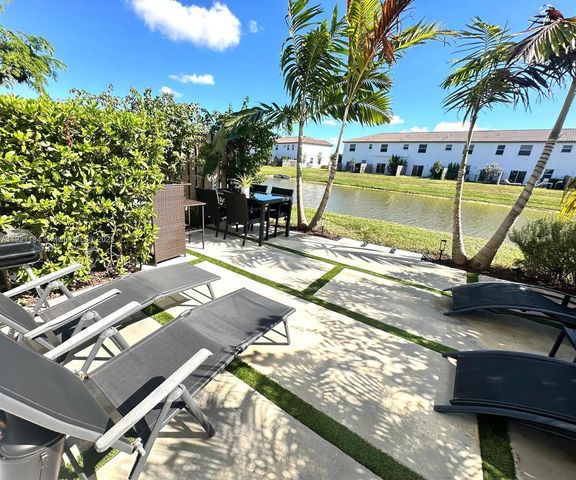 12641 NW 23rd Pl, Miami, FL 33167