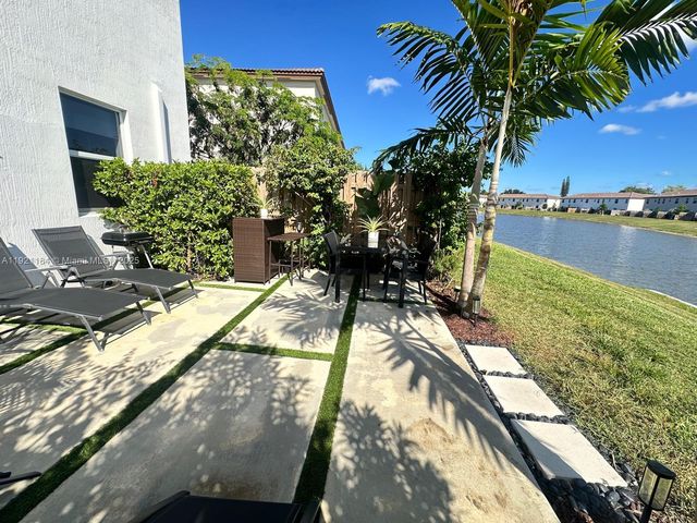 12641 NW 23rd Pl, Miami, FL 33167
