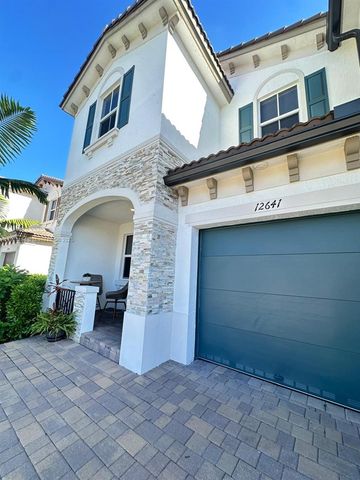 12641 NW 23rd Pl, Miami, FL 33167