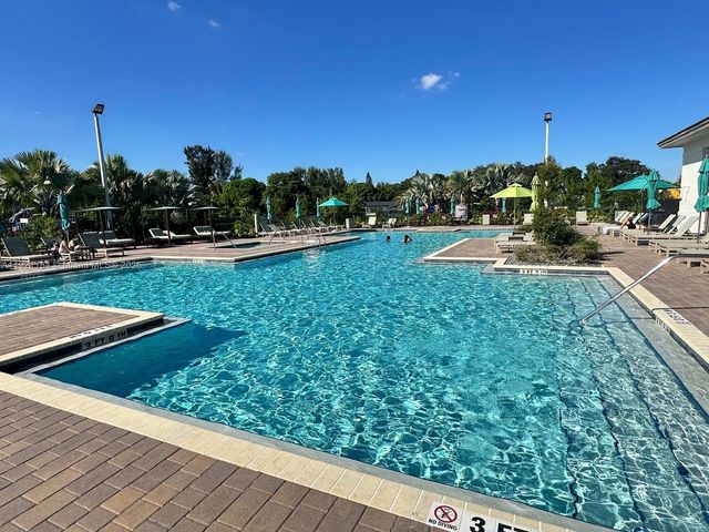 12641 NW 23rd Pl, Miami, FL 33167