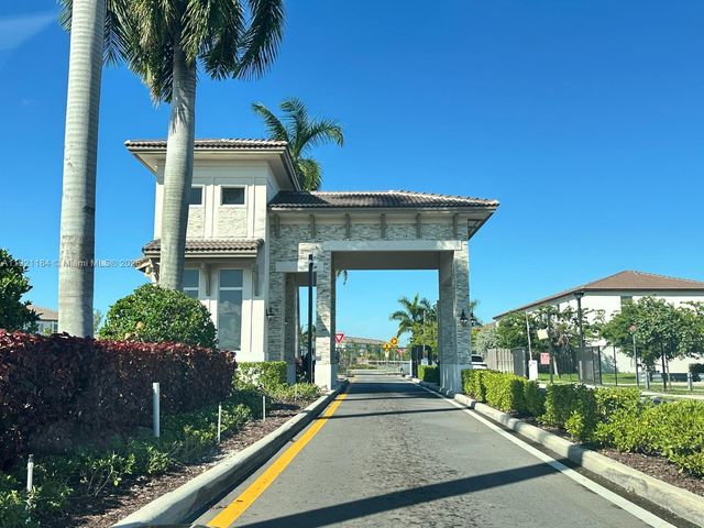 12641 NW 23rd Pl, Miami, FL 33167