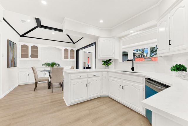 6527 Genstar Lane, Dallas, TX 75252