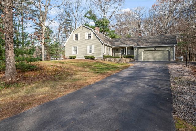 5 Lincoln Drive, North Smithfield, RI 02896