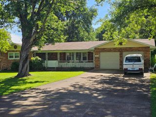 224 Crawford Street, West Plains, MO 65775