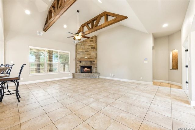 133 Copper Creek Dr, La Vernia, TX 78121
