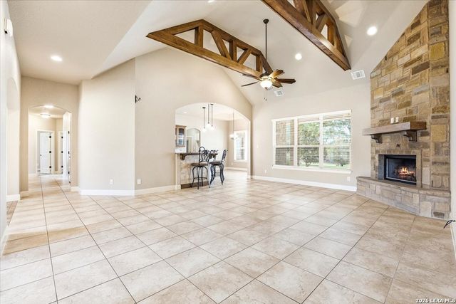 133 Copper Creek Dr, La Vernia, TX 78121