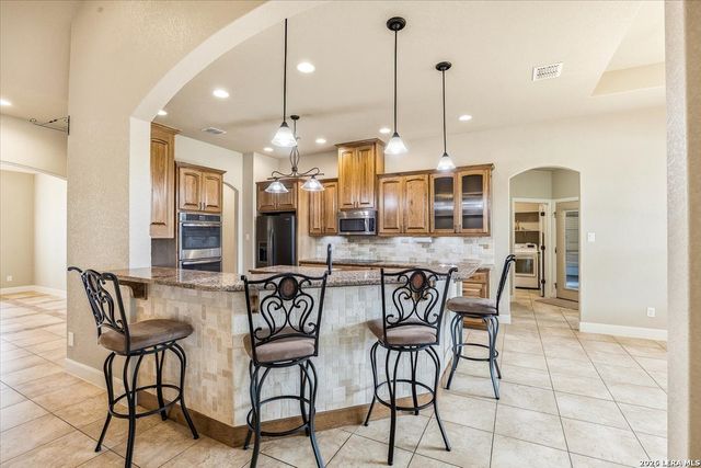 133 Copper Creek Dr, La Vernia, TX 78121