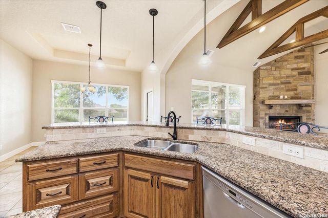 133 Copper Creek Dr, La Vernia, TX 78121