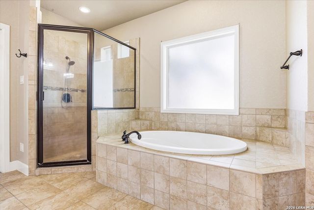 133 Copper Creek Dr, La Vernia, TX 78121