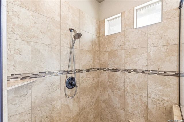 133 Copper Creek Dr, La Vernia, TX 78121