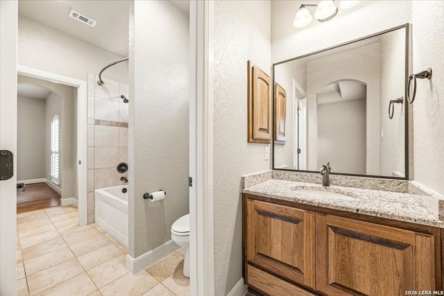 133 Copper Creek Dr, La Vernia, TX 78121