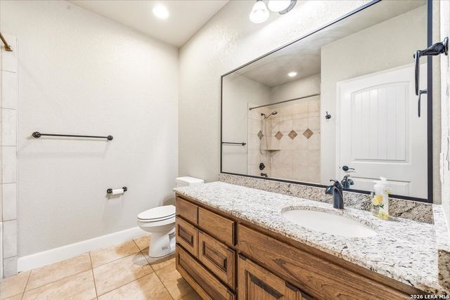 133 Copper Creek Dr, La Vernia, TX 78121