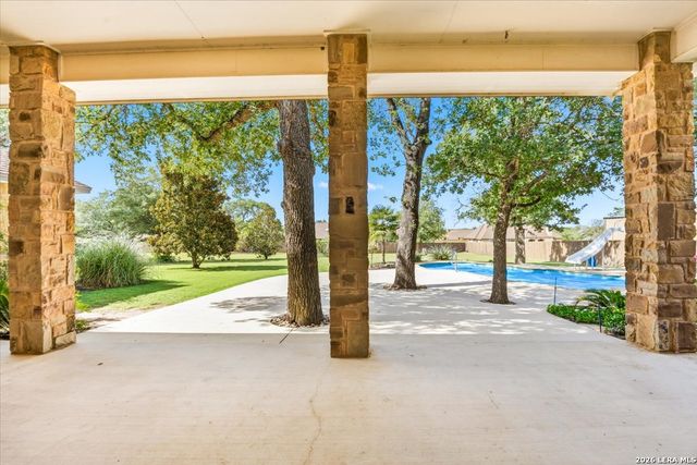 133 Copper Creek Dr, La Vernia, TX 78121