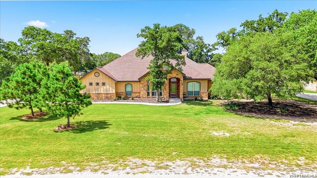 133 Copper Creek Dr, La Vernia, TX 78121