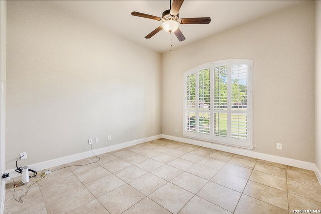 133 Copper Creek Dr, La Vernia, TX 78121
