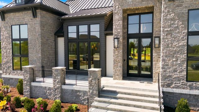 7090 Anna Drive, Brentwood, TN 37027
