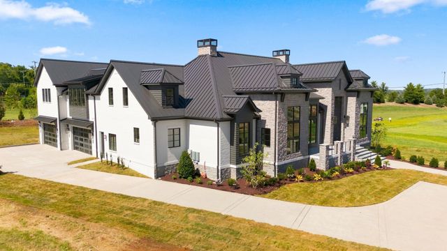 7090 Anna Drive, Brentwood, TN 37027