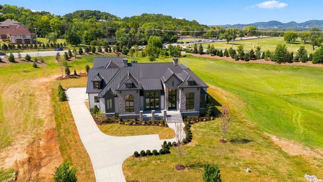 7090 Anna Drive, Brentwood, TN 37027