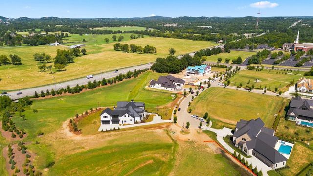 7090 Anna Drive, Brentwood, TN 37027