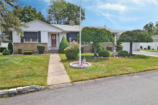 2 Capri Drive, Johnston, RI 02919