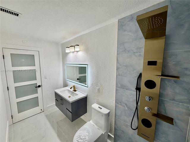 19730 NW 3rd Ct, Miami Gardens, FL 33169