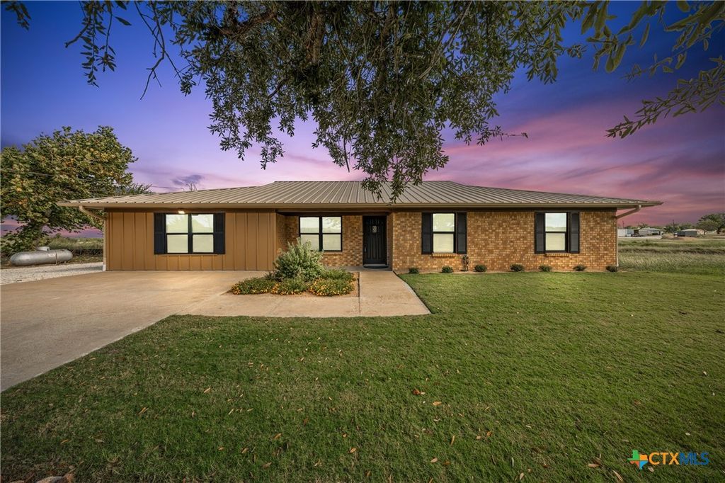Image 1 of property listing at 6950 Stallion Road, Temple, TX 76501